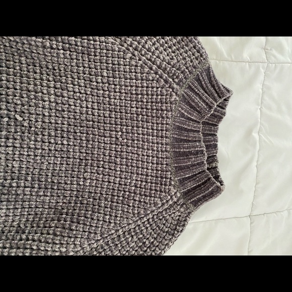 Cropped grey sweater - Picture 2 of 3